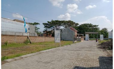Rumah Baru Akses Strategis Langsung Jalan Raya Dekat Kota Klaten