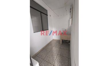 🌟 ¡OPORTUNIDAD ÚNICA EN TRUJILLO! 🌟

¿Estás buscando un hogar acogedor y moderno en una ubicación privilegiada? ¡Descubre este hermoso departamento