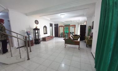 Rumah klampis jalan kembar Full furnished
