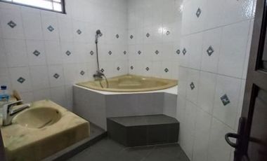 Rumah klampis jalan kembar Full furnished