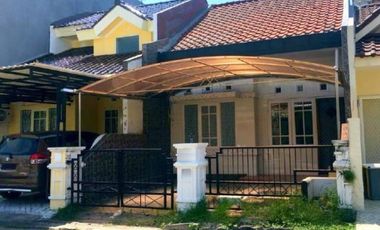 Rumah Taman Mutiara Siap pakai Strategis dekat hypermart