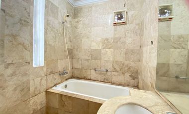 Rumah Villa Dago Pakar Dijual Full Furnished Bandung Jawa Barat