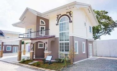 6 bedroom single detached house at Panglao Bohol at 8.9m