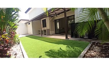 SE VENDE CASA EN PANAMA PACIFICO