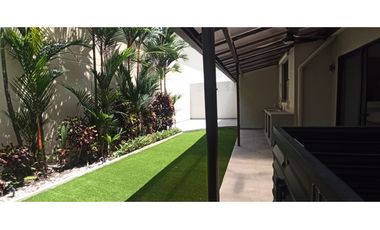 SE VENDE CASA EN PANAMA PACIFICO
