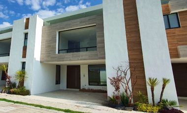 Casa en Venta  con Estudio o 4a Rec y amplio Roof Garden Parque México