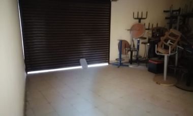 ¡  VENTA DE  CASA  MUY AMPLIA E INICIE SU PROPIO NEGOCIO  ¡