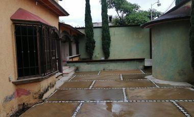 ¡  VENTA DE  CASA  MUY AMPLIA E INICIE SU PROPIO NEGOCIO  ¡