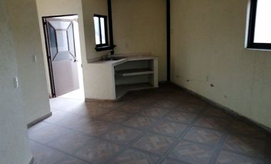 ¡  VENTA DE  CASA  MUY AMPLIA E INICIE SU PROPIO NEGOCIO  ¡