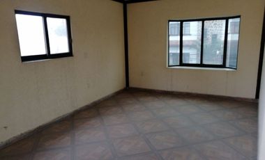 ¡  VENTA DE  CASA  MUY AMPLIA E INICIE SU PROPIO NEGOCIO  ¡