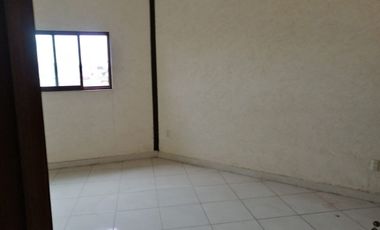 ¡  VENTA DE  CASA  MUY AMPLIA E INICIE SU PROPIO NEGOCIO  ¡