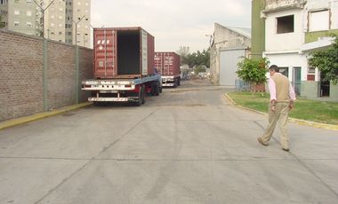 Exelente galpon en alquiler