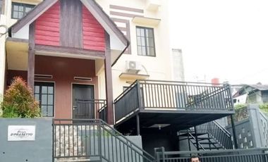 Dijual rumah vila tengah kota rangkasbitung