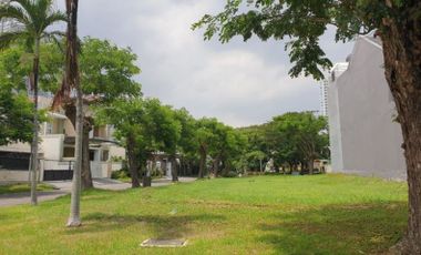 Tanah Villa Royal Pakuwon City , Langka, dibawah pasaran, Strategis