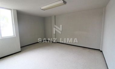 BLVD. A. LÓPEZ MATEOS PTE.: 3 AMPLIAS OFICINAS CON MAGNIFICA UBICACIÓN.