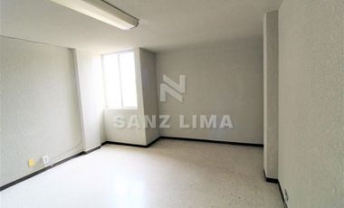 BLVD. A. LÓPEZ MATEOS PTE.: 3 AMPLIAS OFICINAS CON MAGNIFICA UBICACIÓN.