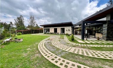 Venta casa campestre En Alto de las Palmas sector lemont