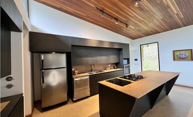 Venta casa campestre En Alto de las Palmas sector lemont
