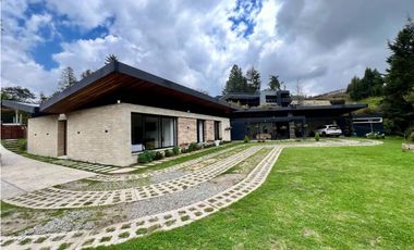 Venta casa campestre En Alto de las Palmas sector lemont