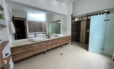 Venta casa campestre En Alto de las Palmas sector lemont