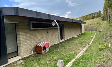 Venta casa campestre En Alto de las Palmas sector lemont