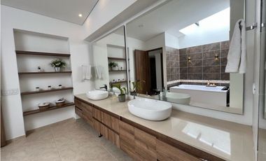 Venta casa campestre En Alto de las Palmas sector lemont