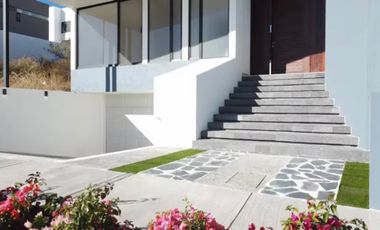 Casa en Venta Zibatá Querétaro diseño único  , habitación en PB, Jardín & Golf