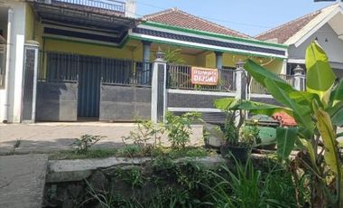 Rumah Second Luas Dekat Stasiun Singosari Malang