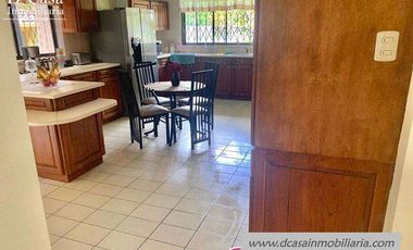 Terreno 3000m2 con 2 Casas de Venta – San Joaquín , 3 dormitorios, (C-197)