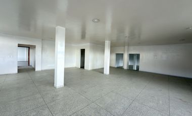 edificio en arriendo en las palmas. Cod A2247