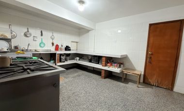 edificio en arriendo en las palmas. Cod A2247