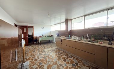edificio en arriendo en las palmas. Cod A2247