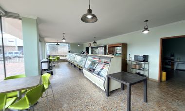 edificio en arriendo en las palmas. Cod A2247