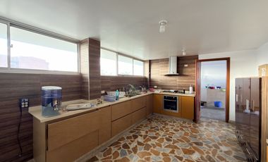 edificio en arriendo en las palmas. Cod A2247