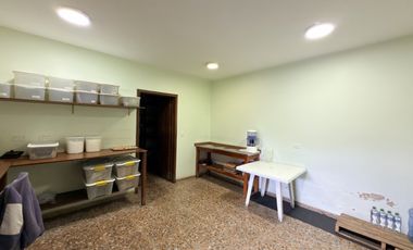 edificio en arriendo en las palmas. Cod A2247