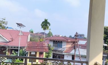 rumah 2 tinggal di ahmad dahlan tanah besar harga murah