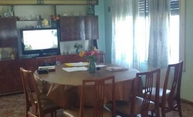 Casa en venta en Quilmes Este