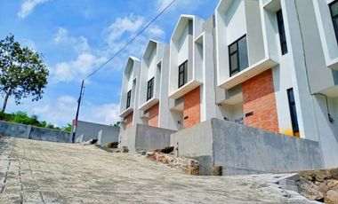 Dijual rumah murah di kota bandung 2LT harga 1LT di Padasuka cimeuyan dkt Terminal