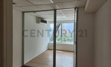 Oficina en calle cerro el Plomo