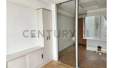 Oficina en calle cerro el Plomo