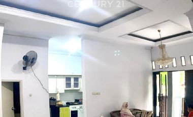 Disewakan Rumah 2 Lantai Dekat Sekolah Unggulan Pondok Kelapa