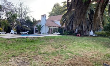 Parcela c/casa venta 7D/4B quincho + piscina en Carampangue
