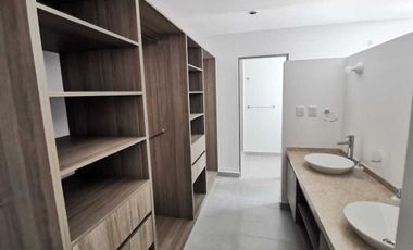 Casa en venta con 3 recamaras ubicada en Zákia