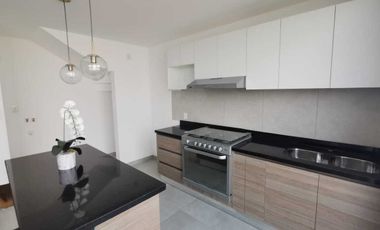 Casa en venta con 3 recamaras ubicada en Zákia