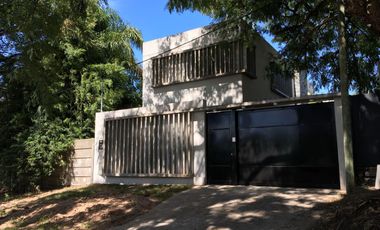 Casa en venta en  Villa Elisa - Dacal Bienes Raíces