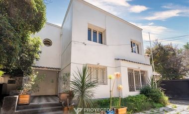 Casa en venta de 4 dorm. en Providencia