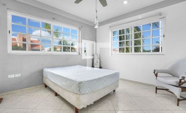 Casa en venta de 5 recámaras Isla Dorada Zona Hotelera Cancún