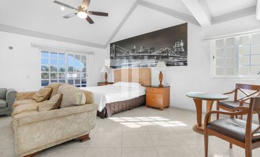 Casa en venta de 5 recámaras Isla Dorada Zona Hotelera Cancún