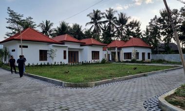 VILLA MEWAH DI KAWASAN CANDI BOROBUDUR FULLY FURNISHED DEKAT ARTIS