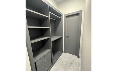 Se Alquila Lujoso Apartamento en Ave Balboa